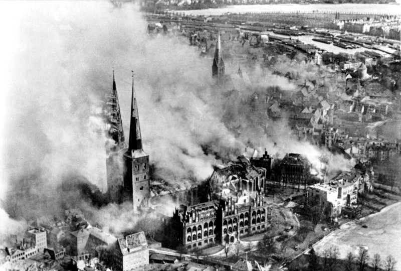 BLOG LUBECK cathedral after raf bombing public domain